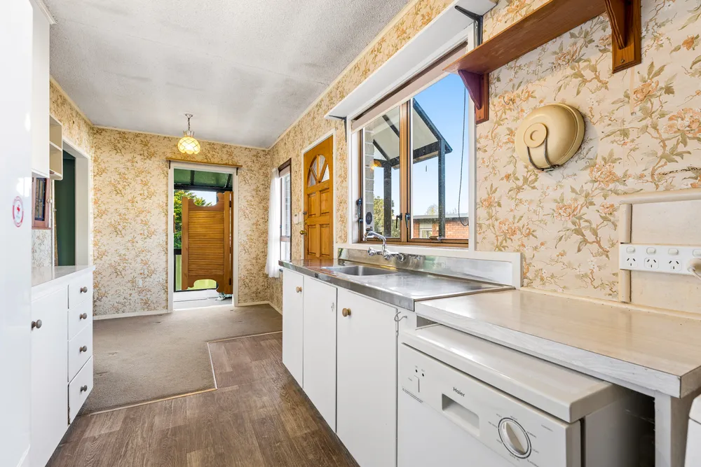 Photos of 2/11 Ayton Drive