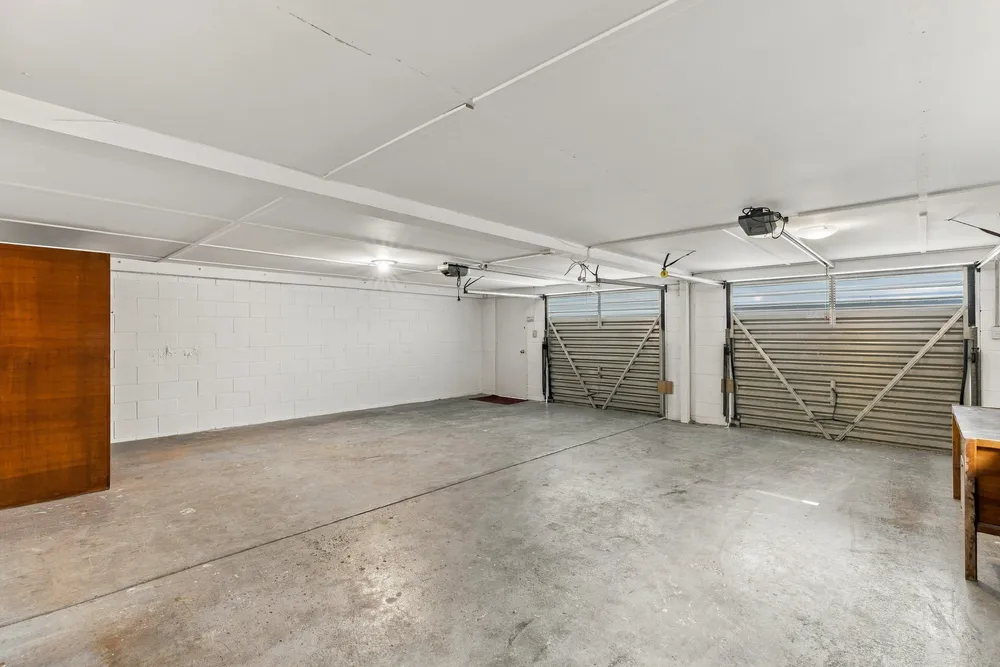 Photos of 333 Eastern Terrace