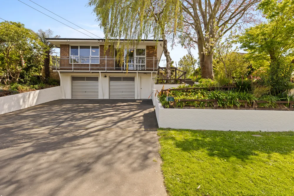 Photos of 333 Eastern Terrace