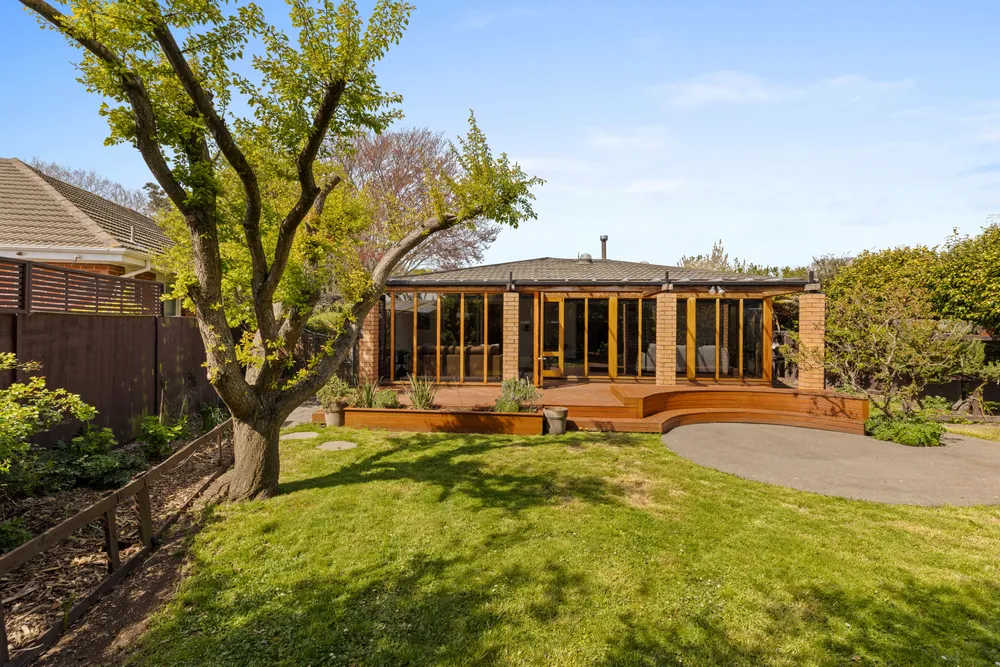 Photos of 333 Eastern Terrace