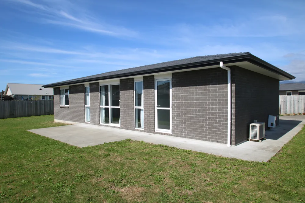 Photos of 92 Hinemoa Street