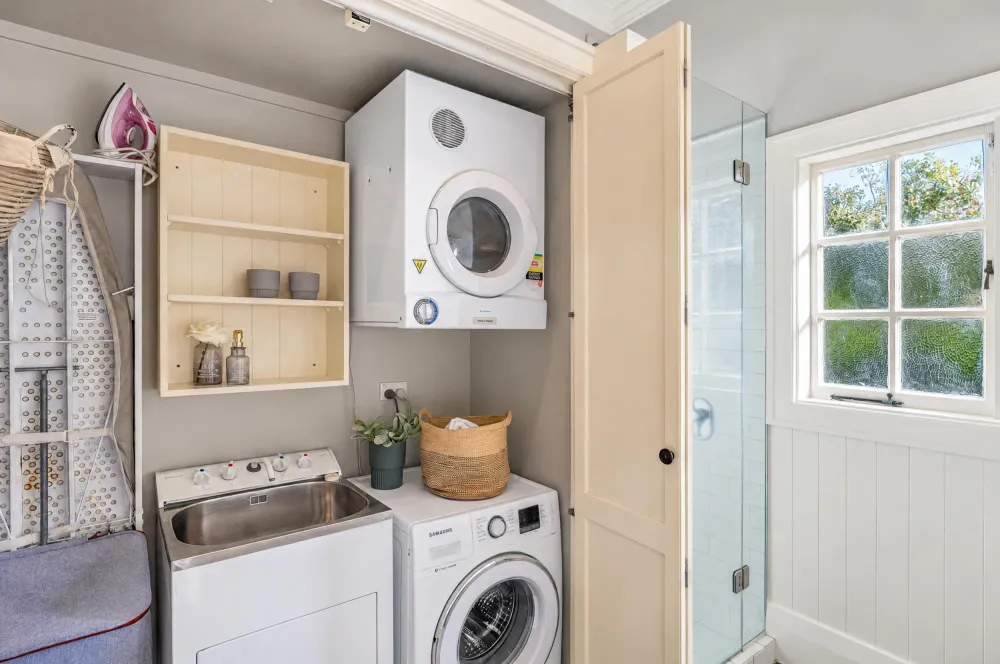 Photos of 11A MacMurray Road
