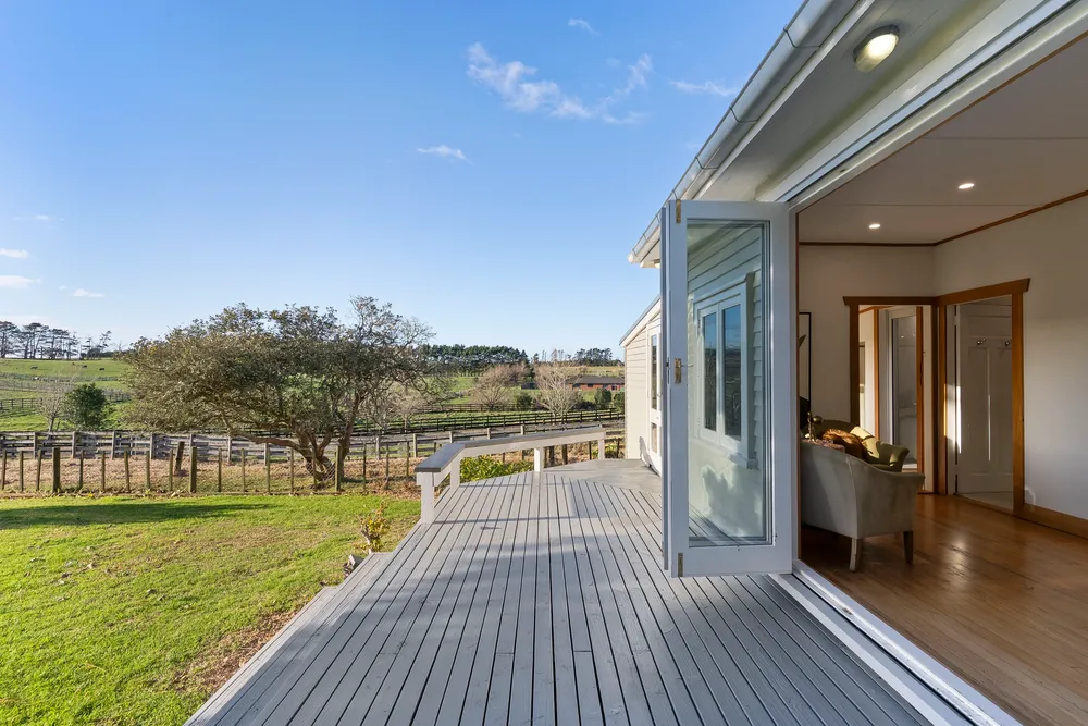 Photos of 371 Seagrove Road
