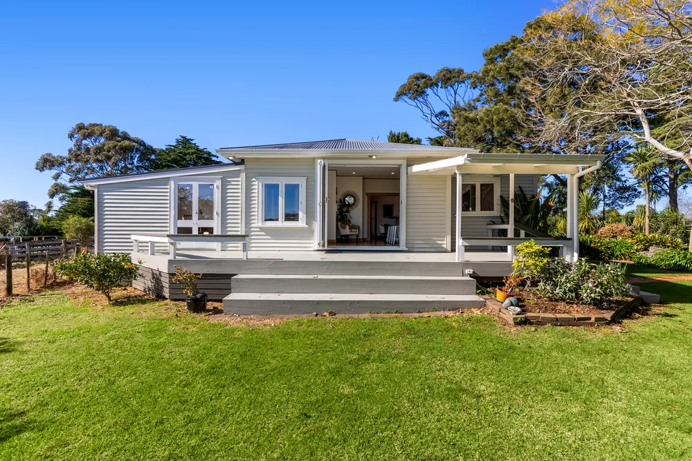 Photos of 371 Seagrove Road