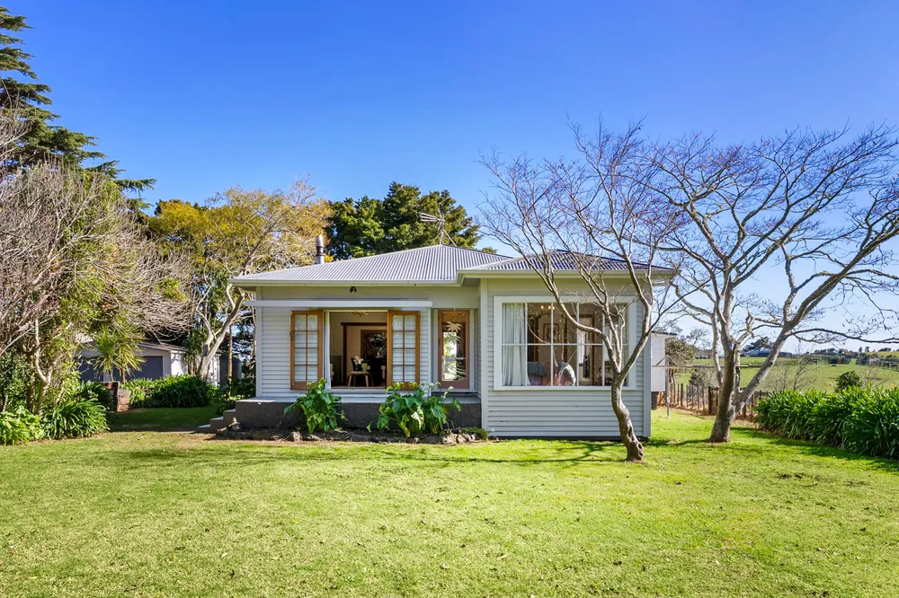 Photos of 371 Seagrove Road