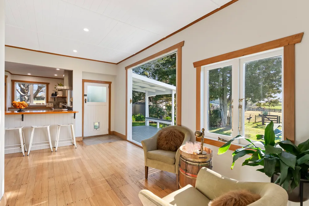 Photos of 371 Seagrove Road