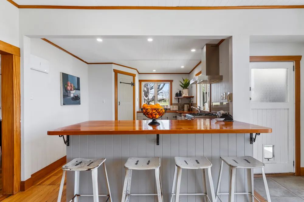 Photos of 371 Seagrove Road