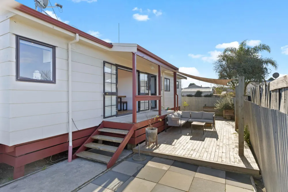 Photos of 15B Lloyd Drive