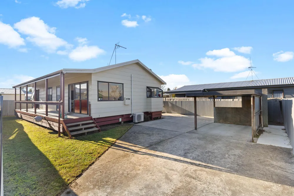Photos of 15B Lloyd Drive