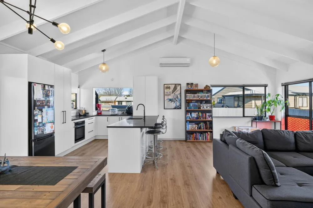 Photos of 15B Lloyd Drive