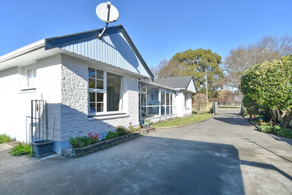 Photos of 338 Harewood Road