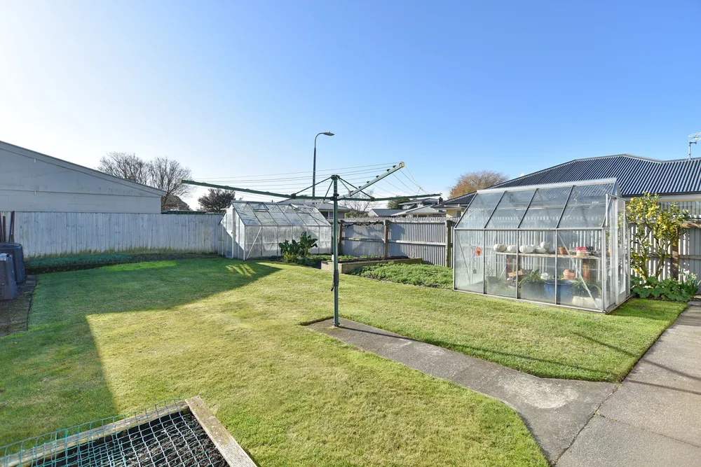 Photos of 338 Harewood Road