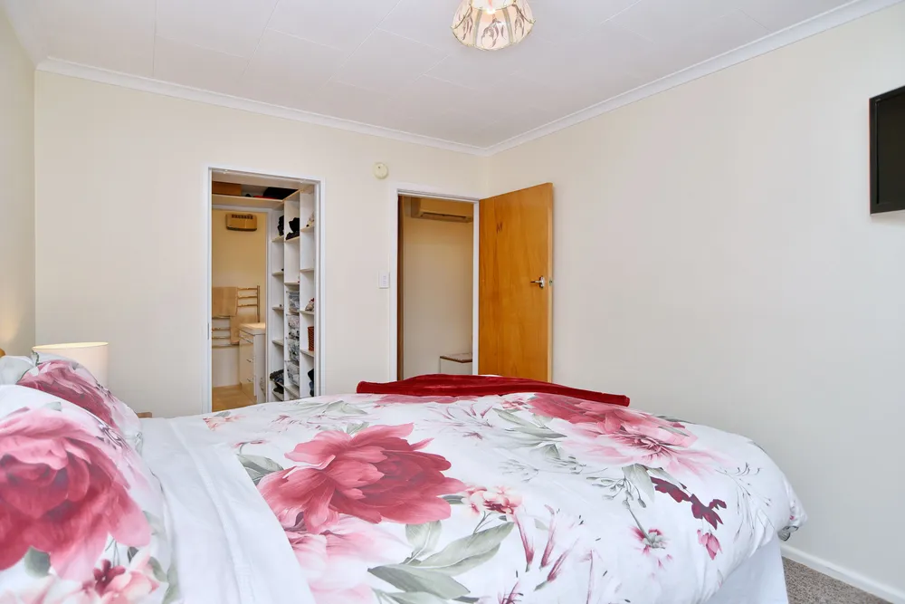 Photos of 338 Harewood Road