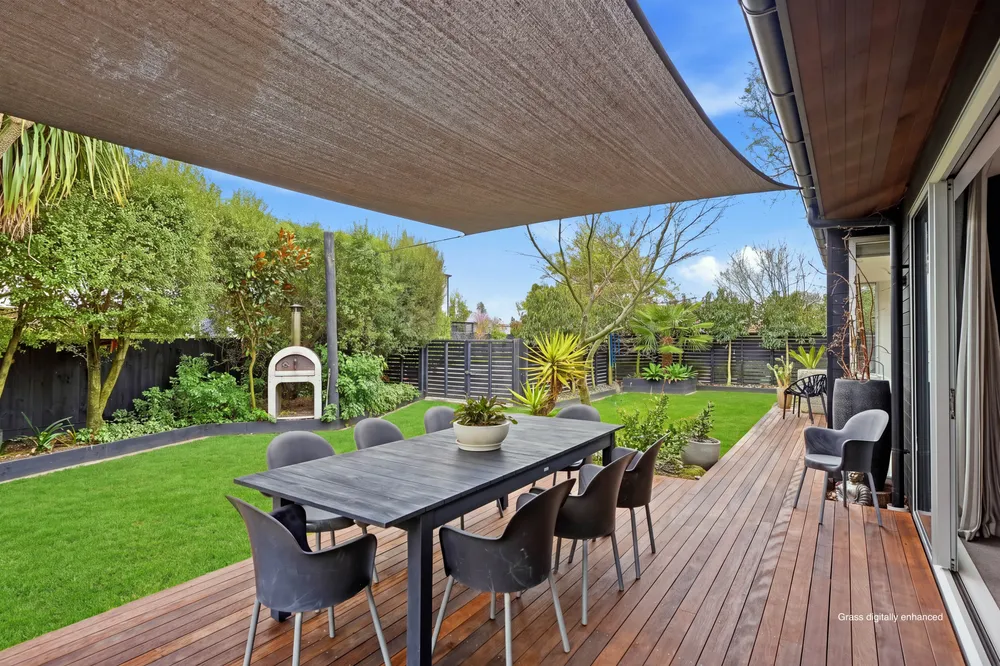 Photos of 9 Hadlow Place