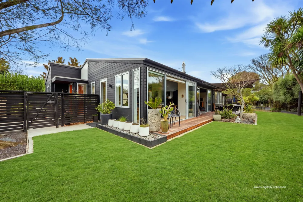 Photos of 9 Hadlow Place