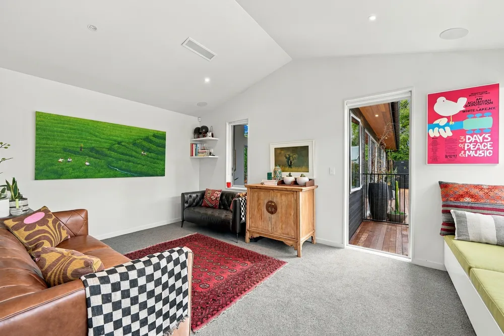 Photos of 9 Hadlow Place