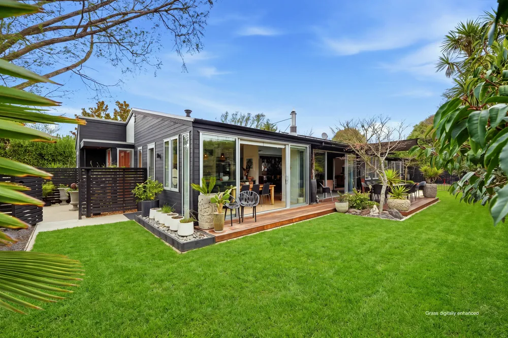 Photos of 9 Hadlow Place
