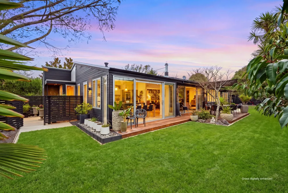 Photos of 9 Hadlow Place