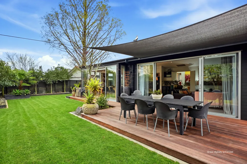 Photos of 9 Hadlow Place