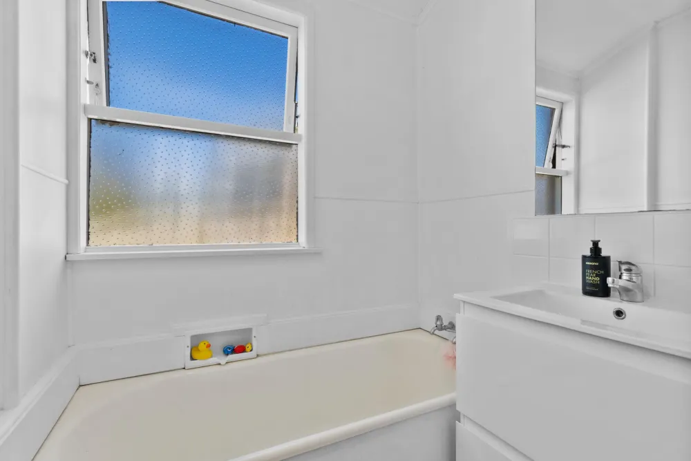 Photos of 11A Queenstown Road