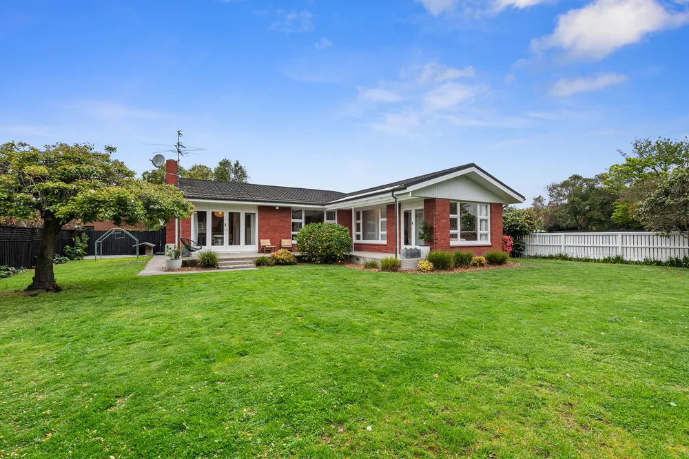 Photo of 12 Brackendale Place, Burnside