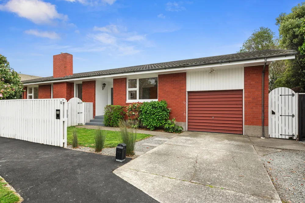 Photos of 12 Brackendale Place