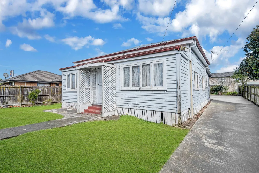 Photos of 63 Atkinson Avenue