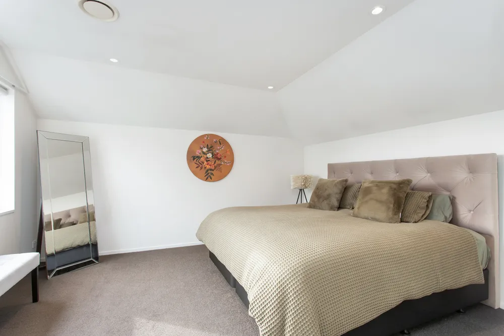 Photos of 12 Nightingale Place