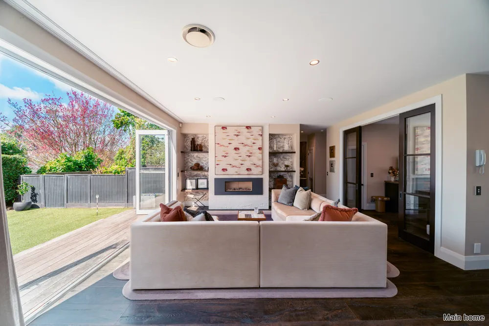 Photos of 22A Maungakiekie Avenue