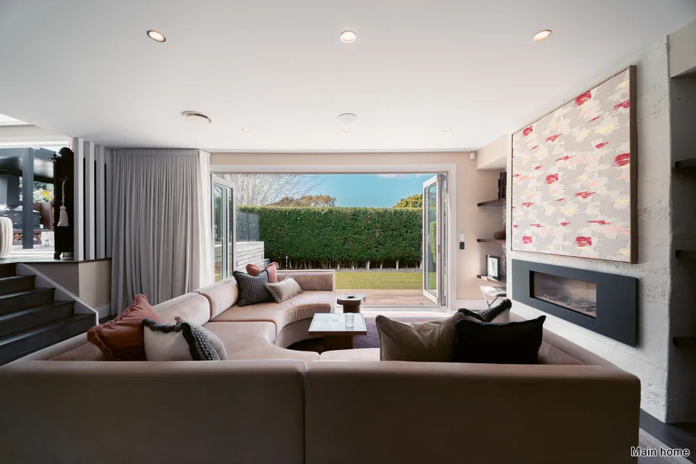 Photos of 22A Maungakiekie Avenue
