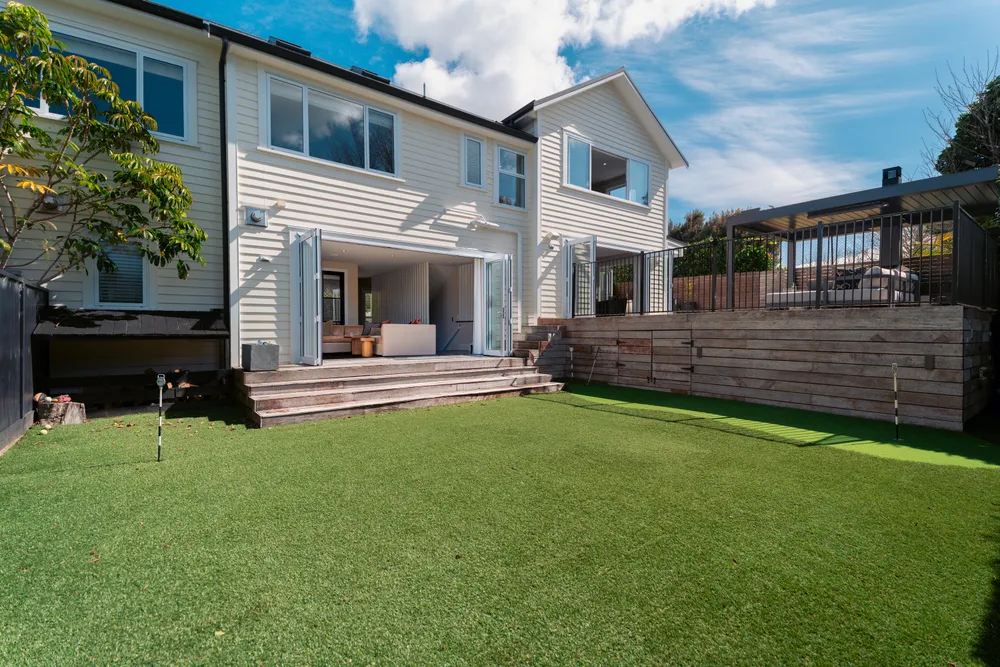 Photos of 22A Maungakiekie Avenue