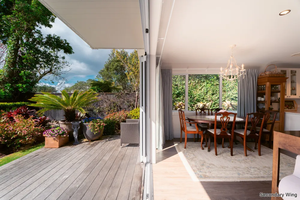 Photos of 22A Maungakiekie Avenue