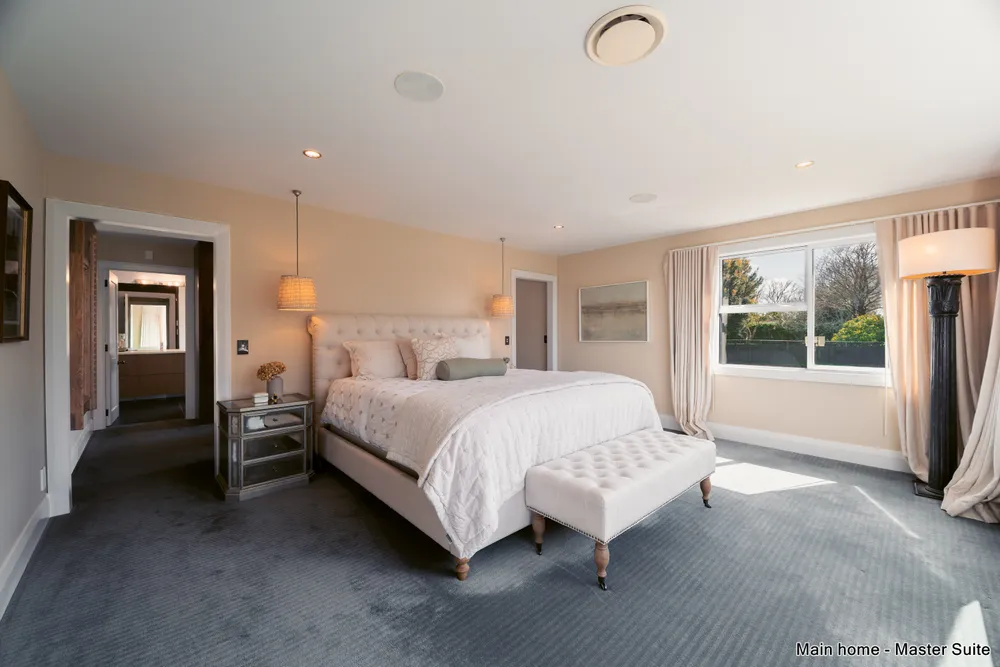 Photos of 22A Maungakiekie Avenue