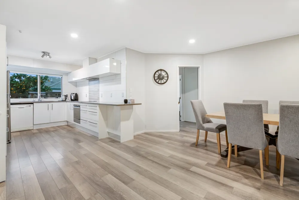 Photos of 17 Godwin Court