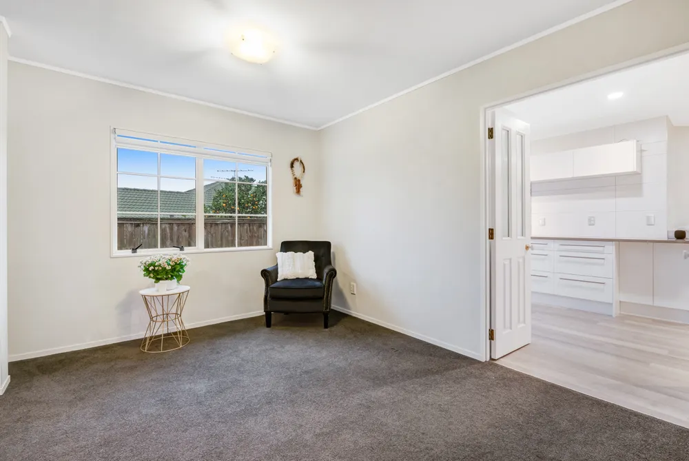 Photos of 17 Godwin Court