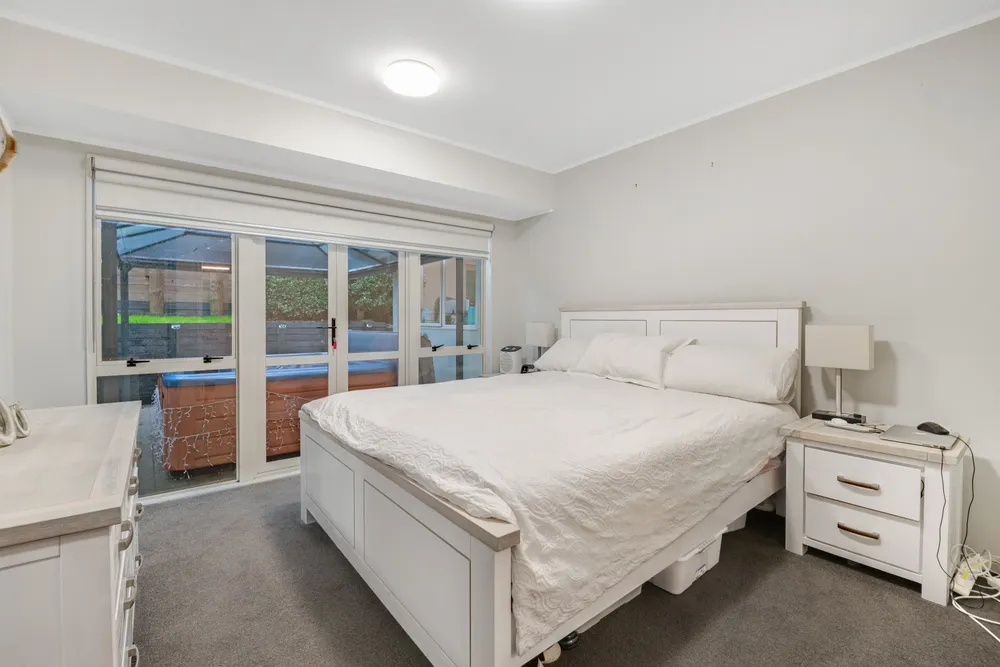 Photos of 17 Godwin Court