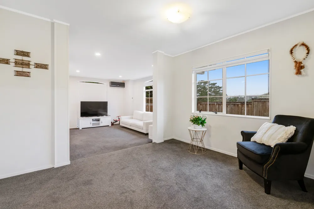 Photos of 17 Godwin Court