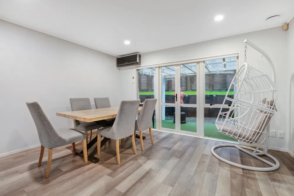 Photos of 17 Godwin Court