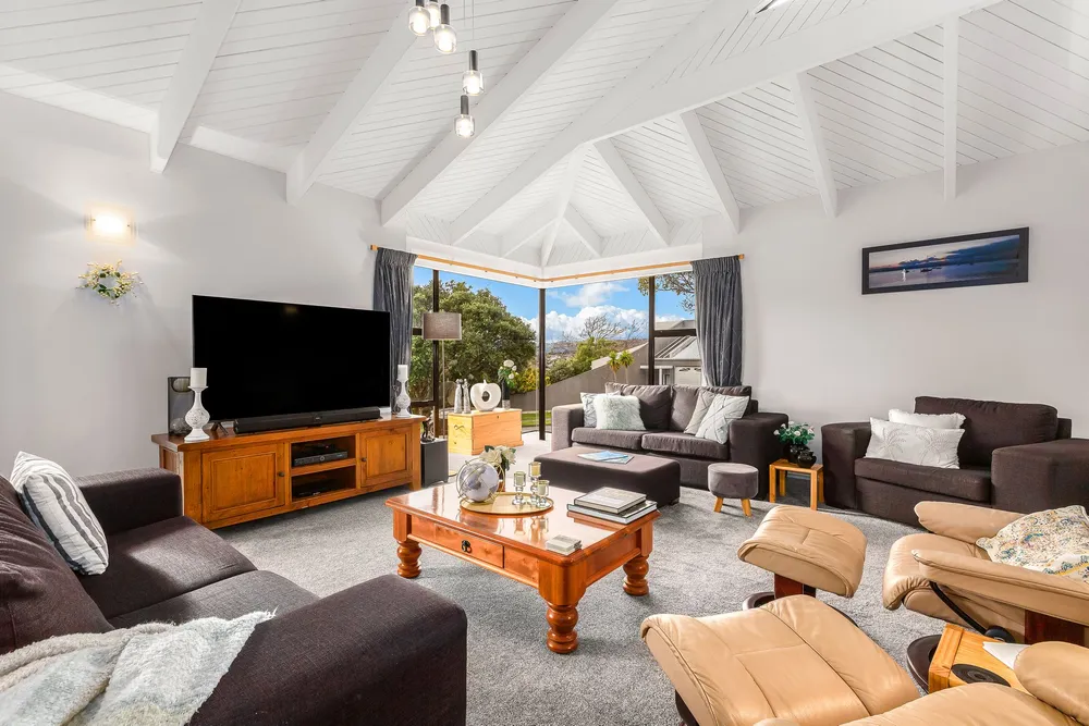 Photos of 85 Ayton Drive