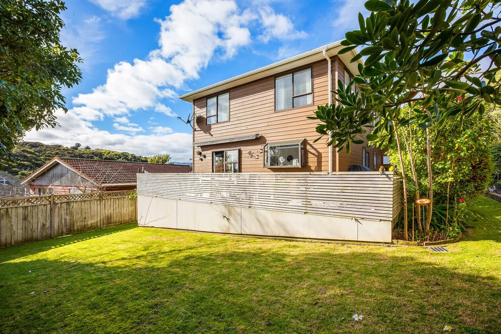 Photos of 85 Ayton Drive