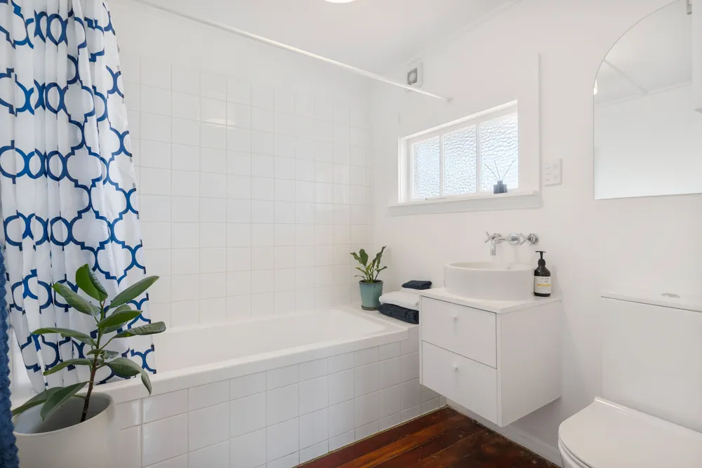 Photos of 18 Wolseley Street