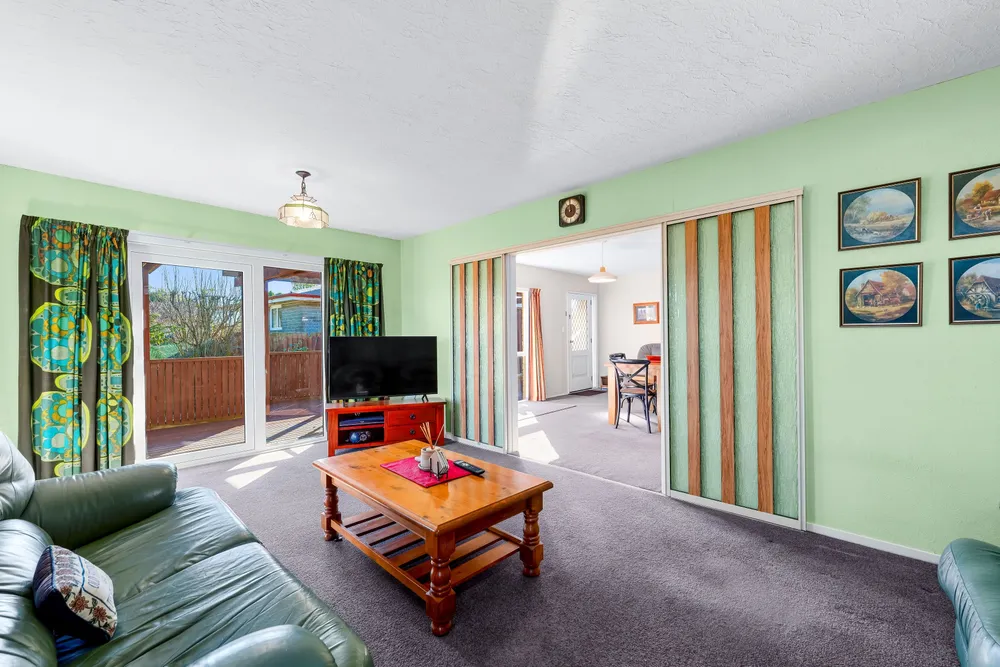 Photos of 160 Hendersons Road