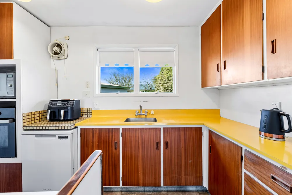 Photos of 160 Hendersons Road