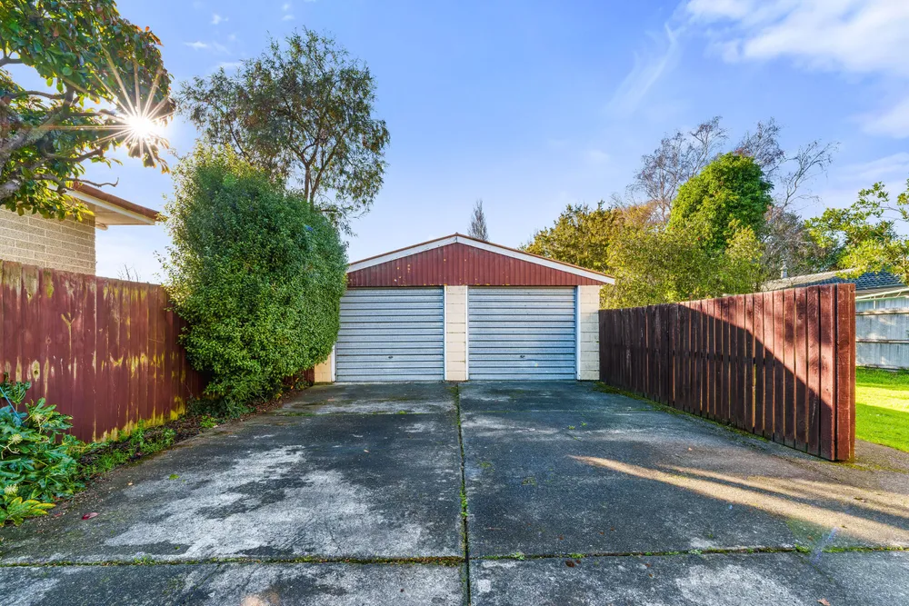 Photos of 160 Hendersons Road