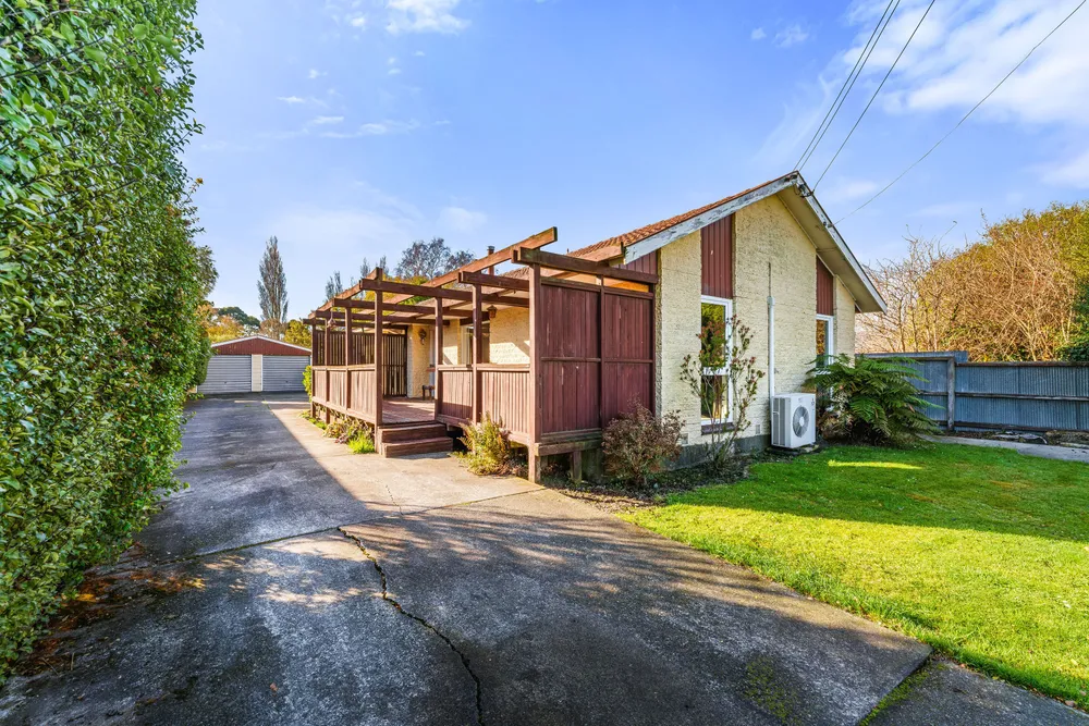 Photos of 160 Hendersons Road
