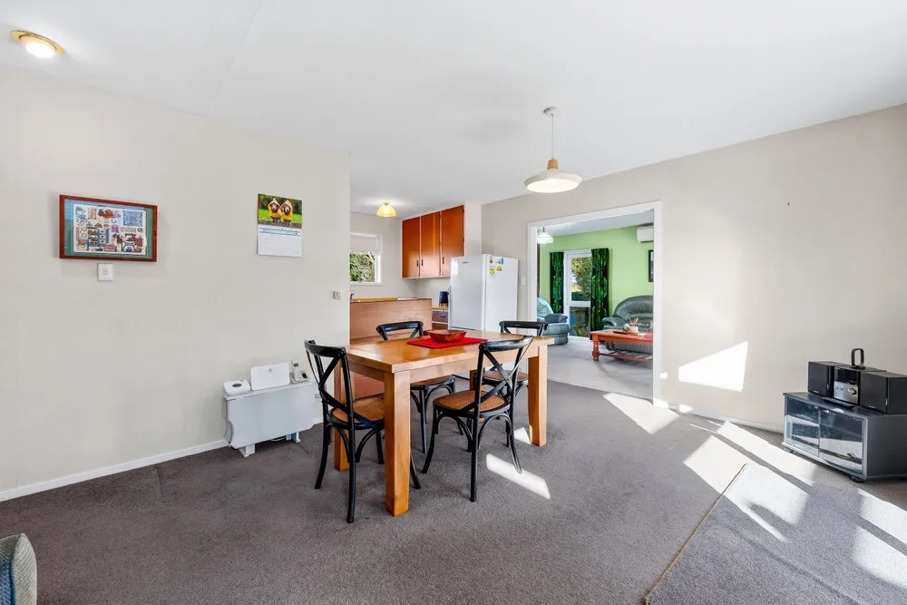 Photos of 160 Hendersons Road