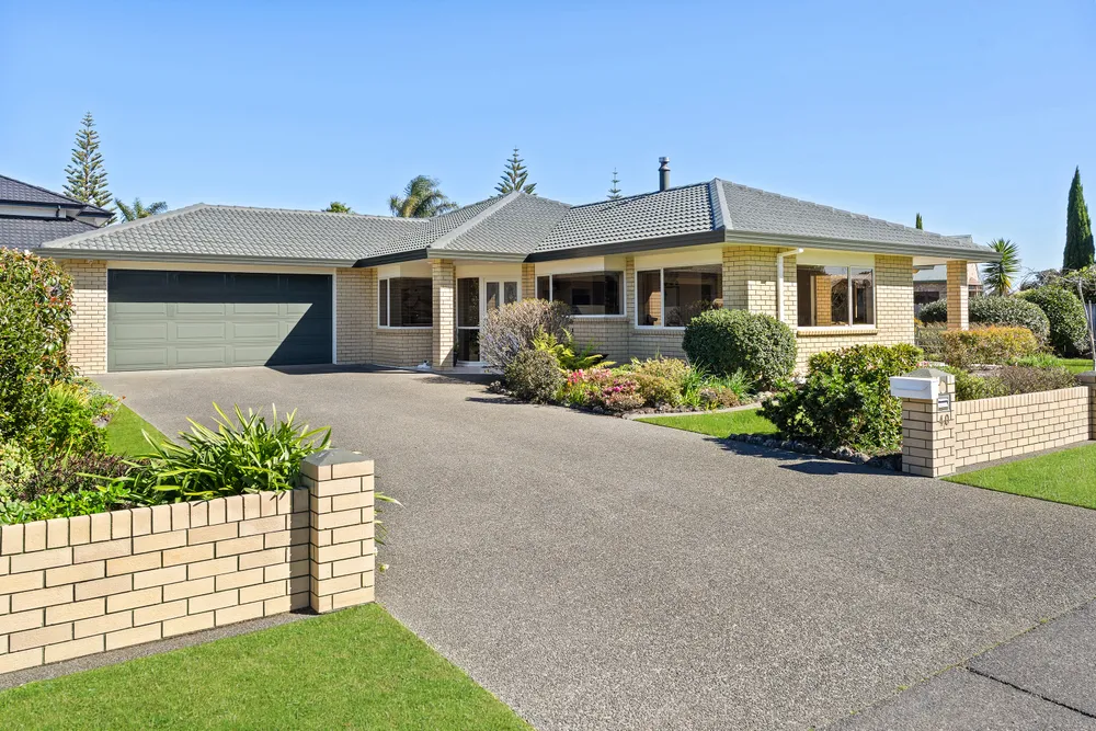 Photos of 40 Settlers Grove