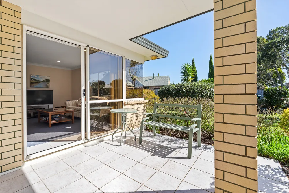 Photos of 40 Settlers Grove