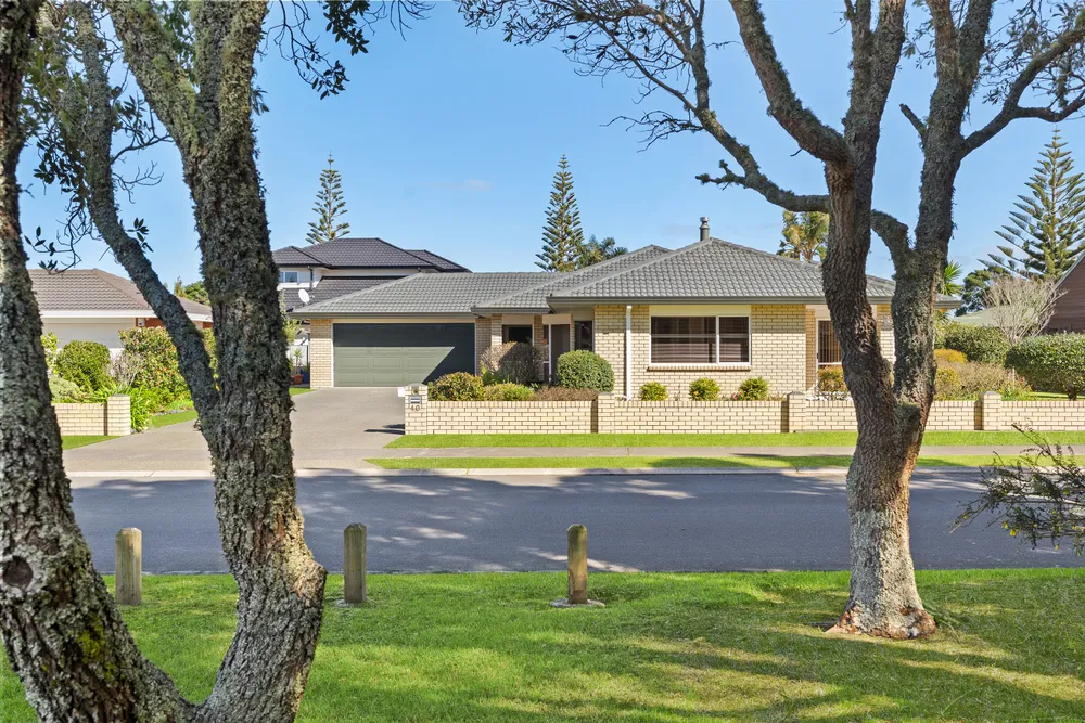Photos of 40 Settlers Grove