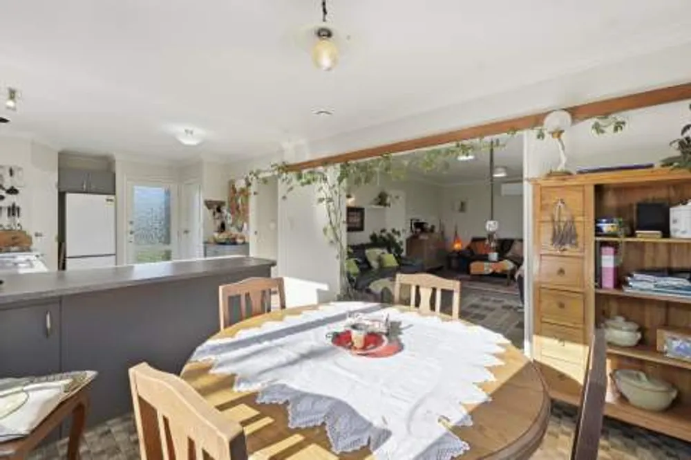 Photos of 95B Levers Road